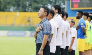 Nhận xét của HLV Văn Sỹ Sơn về tình huống gây tranh cãi